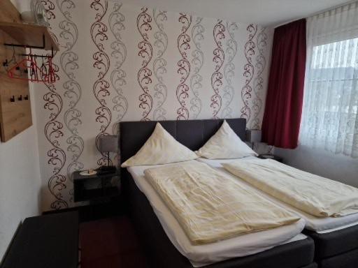 Hotel Weinhaus Am Stiftstor Treis-Karden Dış mekan fotoğraf