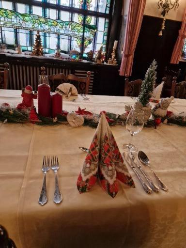 Hotel Weinhaus Am Stiftstor Treis-Karden Dış mekan fotoğraf