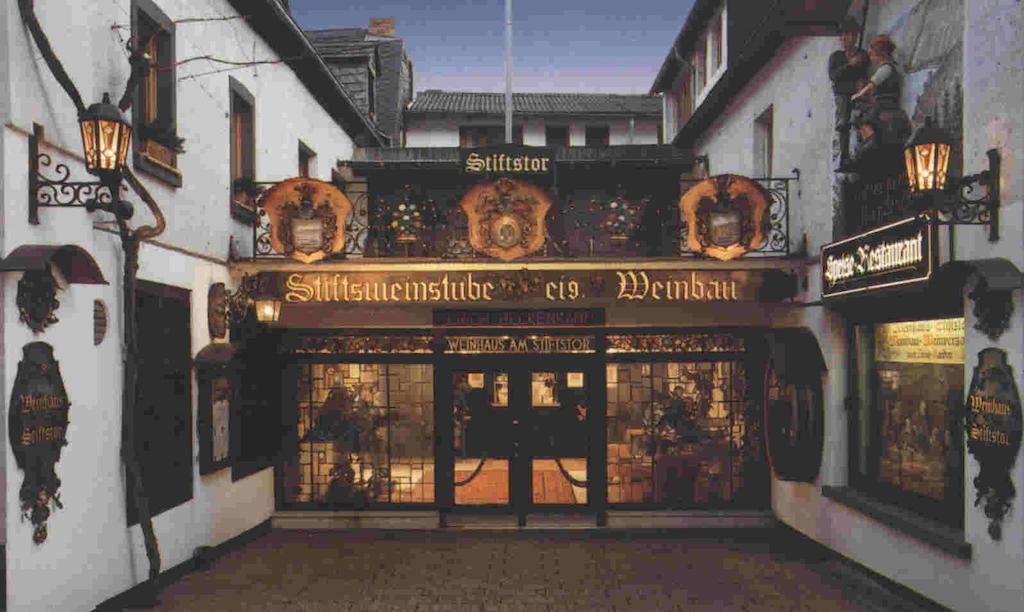 Hotel Weinhaus Am Stiftstor Treis-Karden Dış mekan fotoğraf